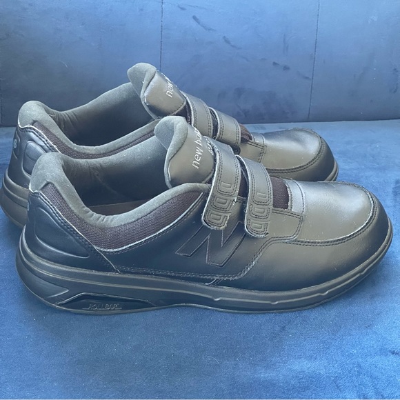 New Balance 813Hv1 Shoes Mens 12 4E Triple Black Walking...